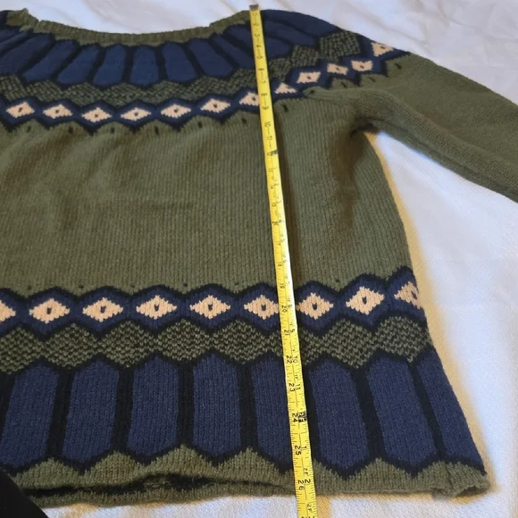 Green and Navy Patterned Sweater - Picture 2 of 6
